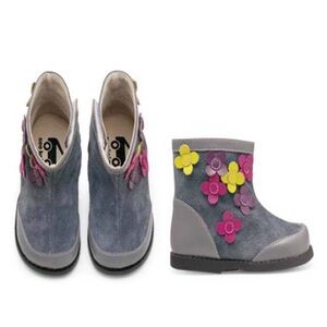 See Kai Run Delilah Suede Gray Boots w Flowers for Everyday Adventures-Size 3